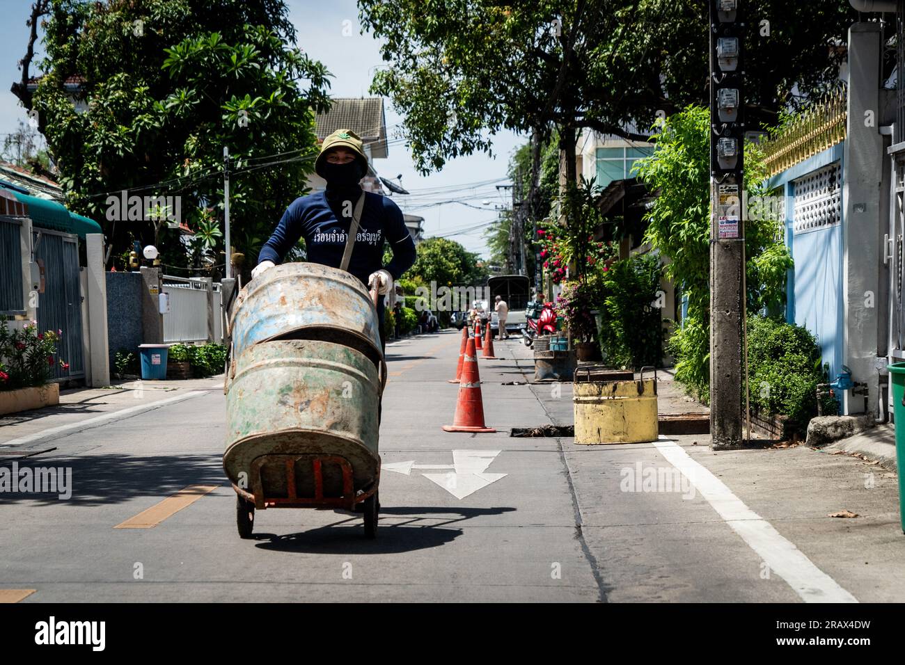 Prison inmate work hi-res stock photography and images - Alamy