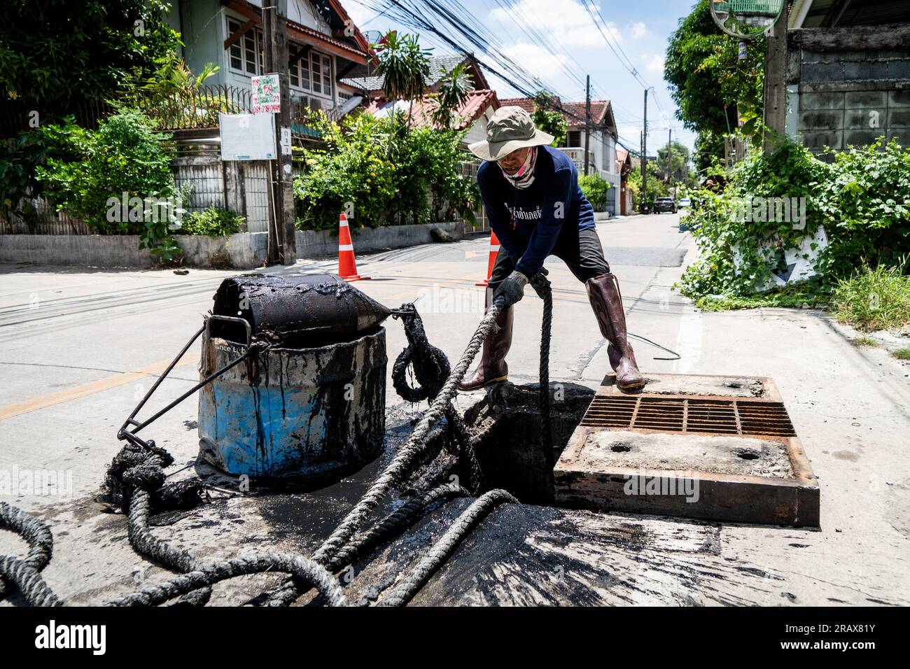 Prison inmate work hi-res stock photography and images - Alamy
