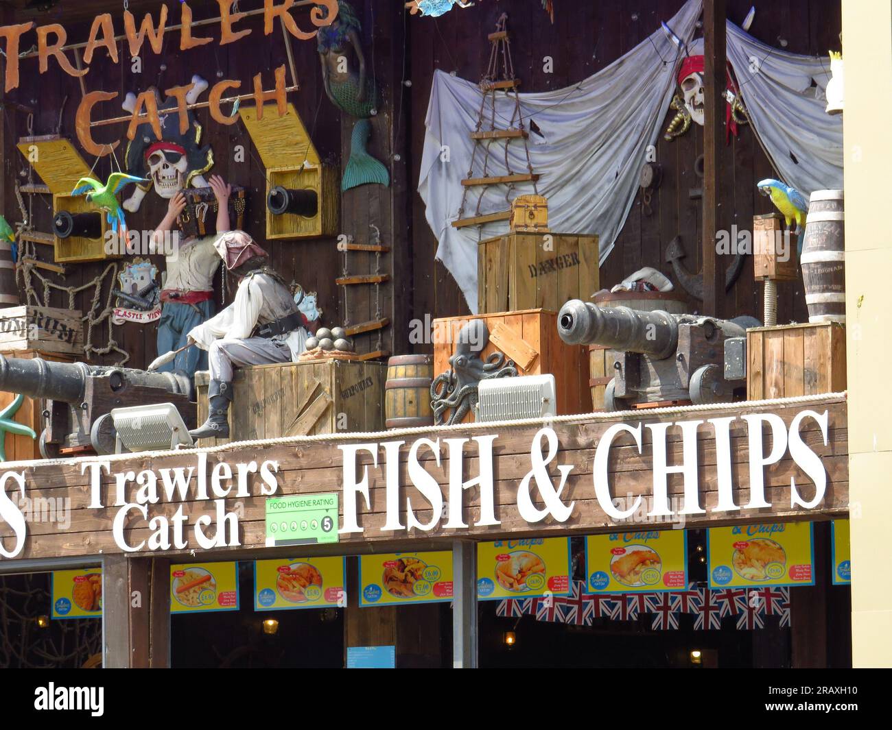 Fish Chip Shop Sign And A Decorative Model Display In Skegness Stock Photo Alamy