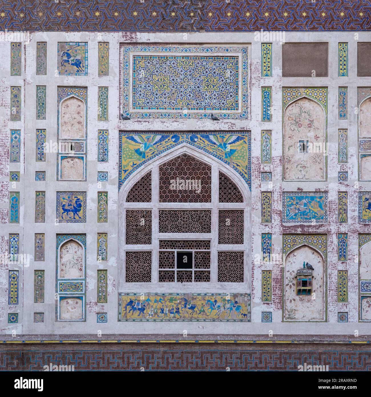 Detail of ancient Picture Wall built by mughal emperor Jahangir in