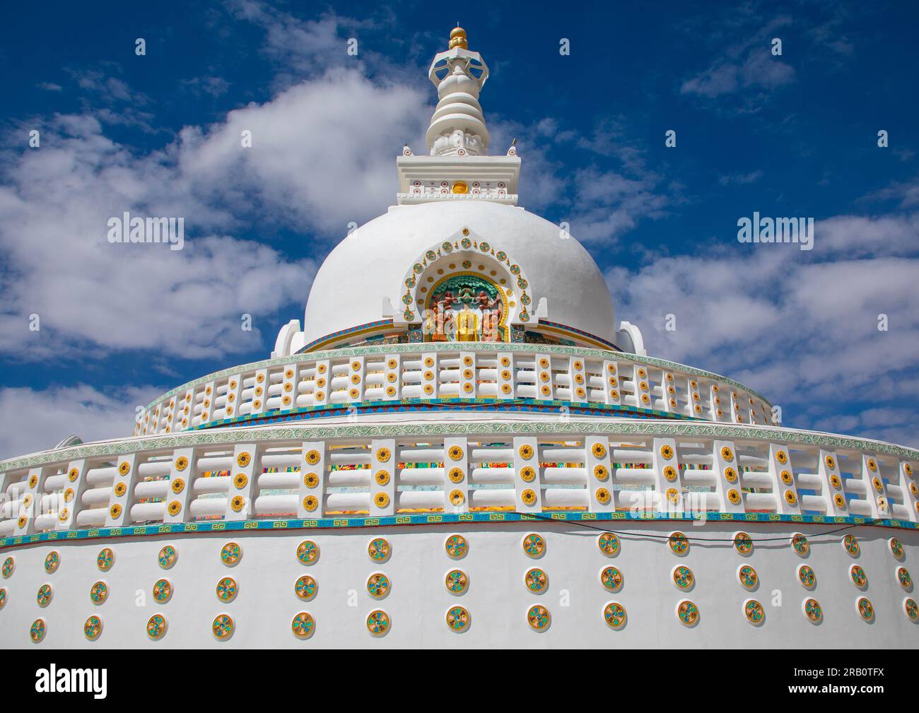 Buddhist white-domed Shanti Stupa, Ladakh, Leh, India Stock Photo