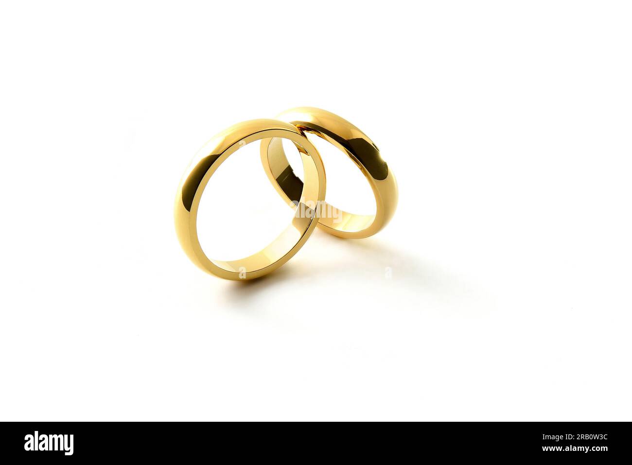 Ethical gold wedding rings for Indian weddings - Lebrusan Studio