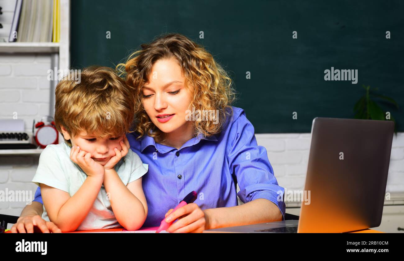 elementary-school-teacher-schooling