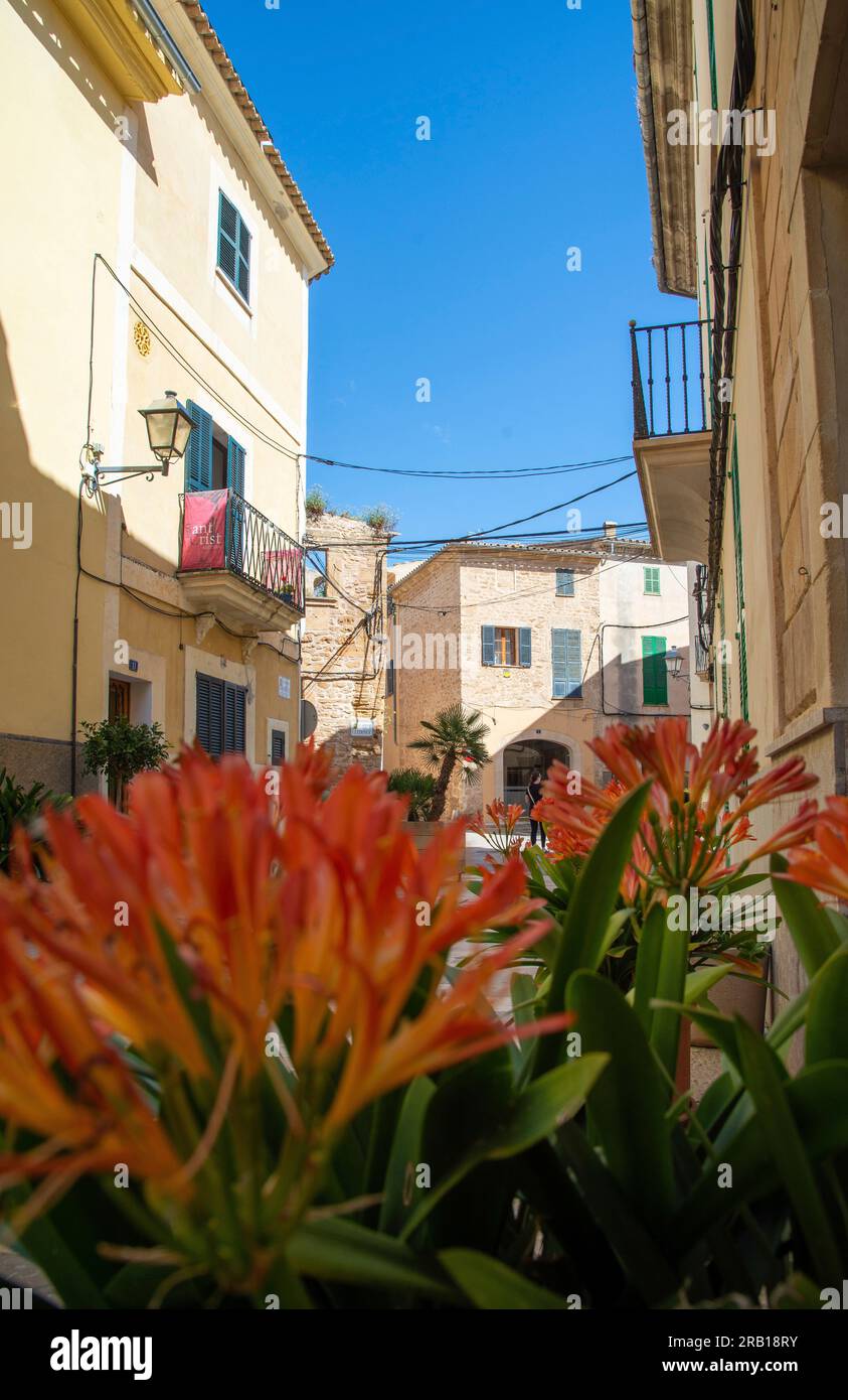Street scene in alcudia hi-res stock photography and images - Alamy