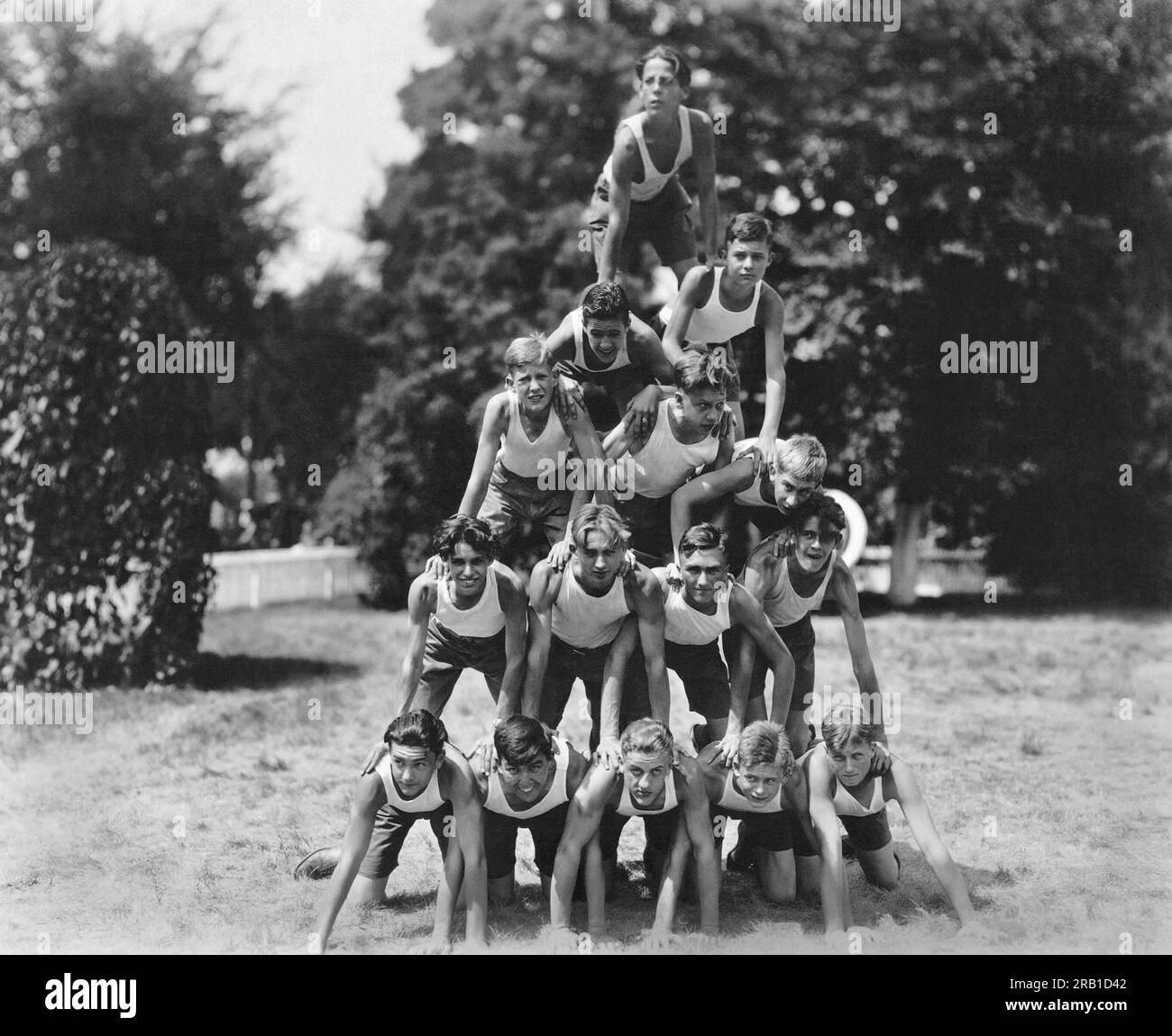 Springfield, Illinois August, 1928 A fifteen person pyramid at the