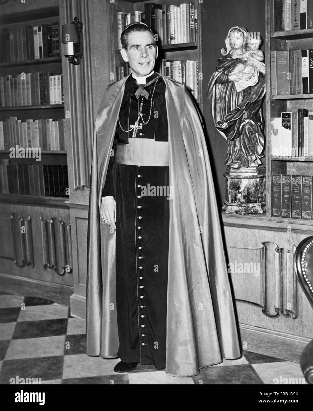 New York, New York:  1952 Portrait of Bishop Fulton J. Sheen. Stock Photo