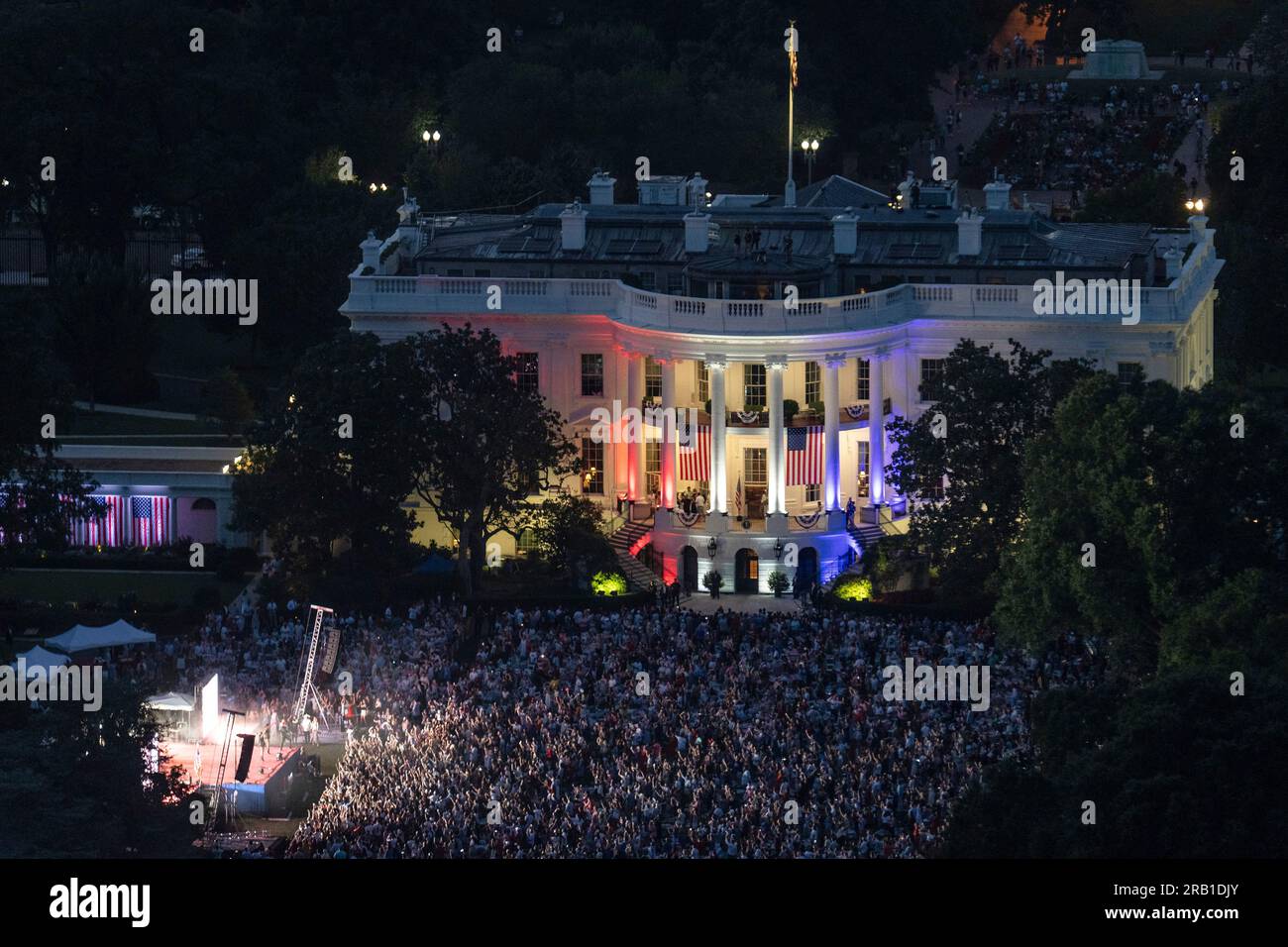 Washington, United States of America. 04 July, 2023. Aerial view of the annual Independence Day celebrations with active military and veteran families, on the South Lawn of the White House, July 4, 2023 in Washington, D.C. Credit: Adam Schultz/White House Photo/Alamy Live News Stock Photo