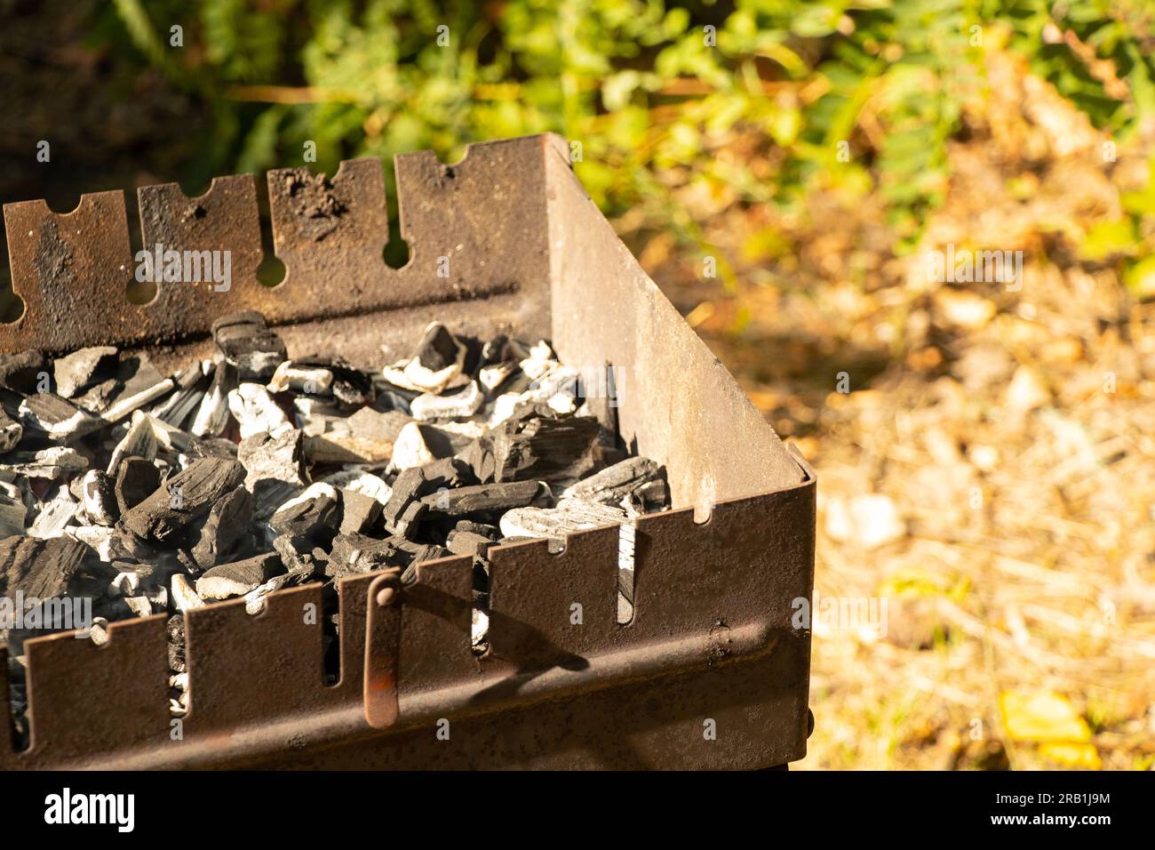 Open grill barbecue firewood hi-res stock photography and images - Alamy