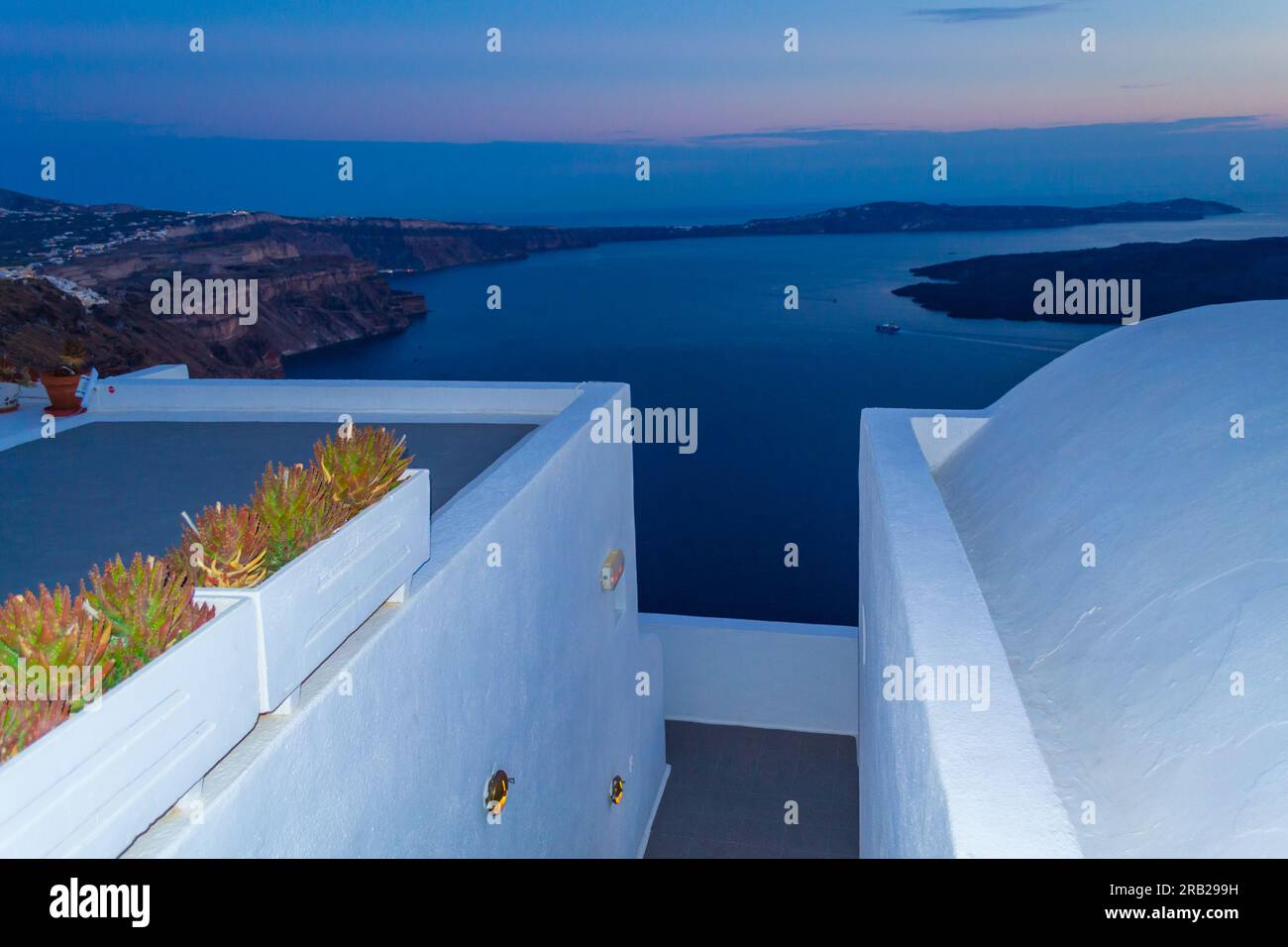 Roofs santorini sunset hi-res stock photography and images - Alamy