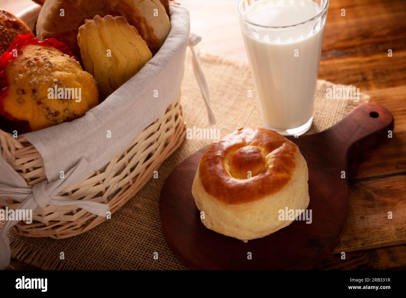 Bisquet. Also known as Bisquets Chinos, it is one of the traditional