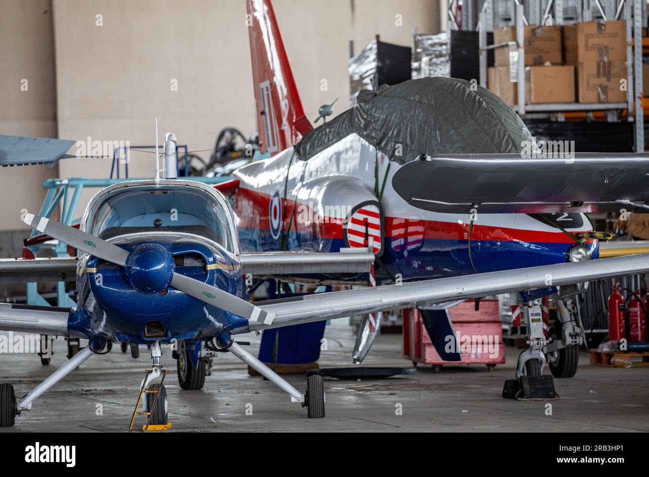 Undercover aircraft hi-res stock photography and images - Alamy
