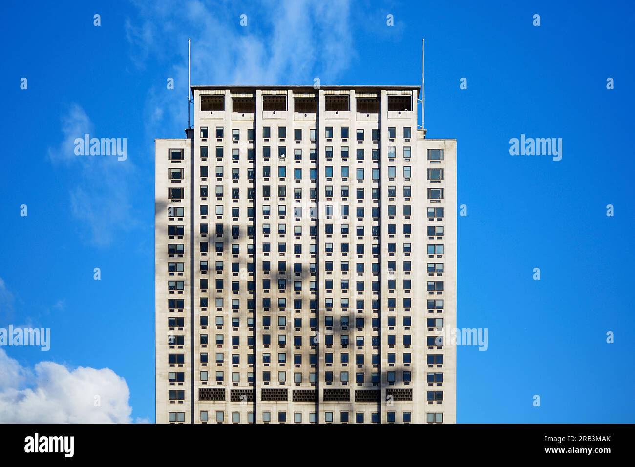 Shell centre london people hi-res stock photography and images - Alamy