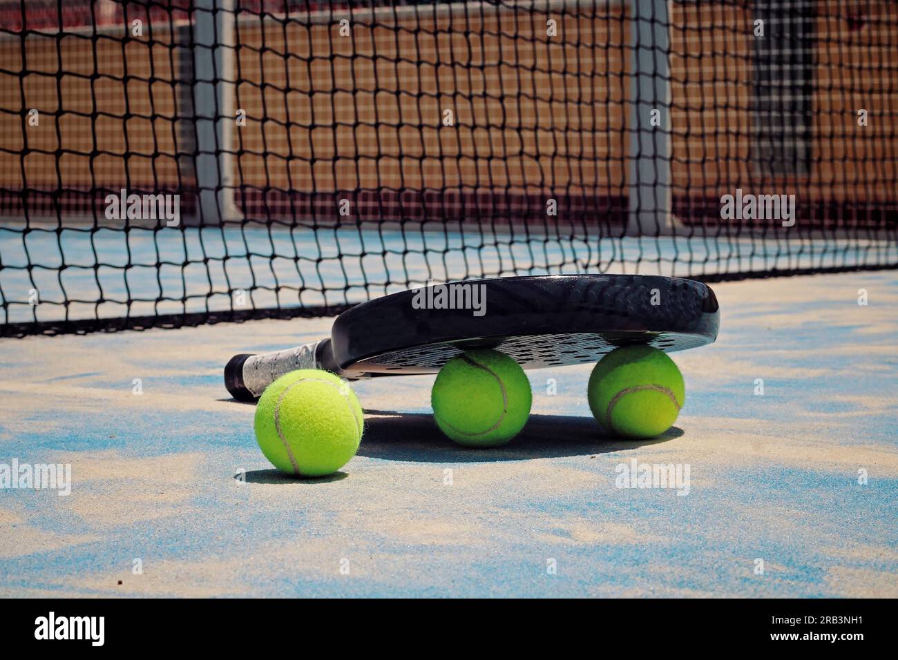 Outdoor padel court hi-res stock photography and images - Alamy