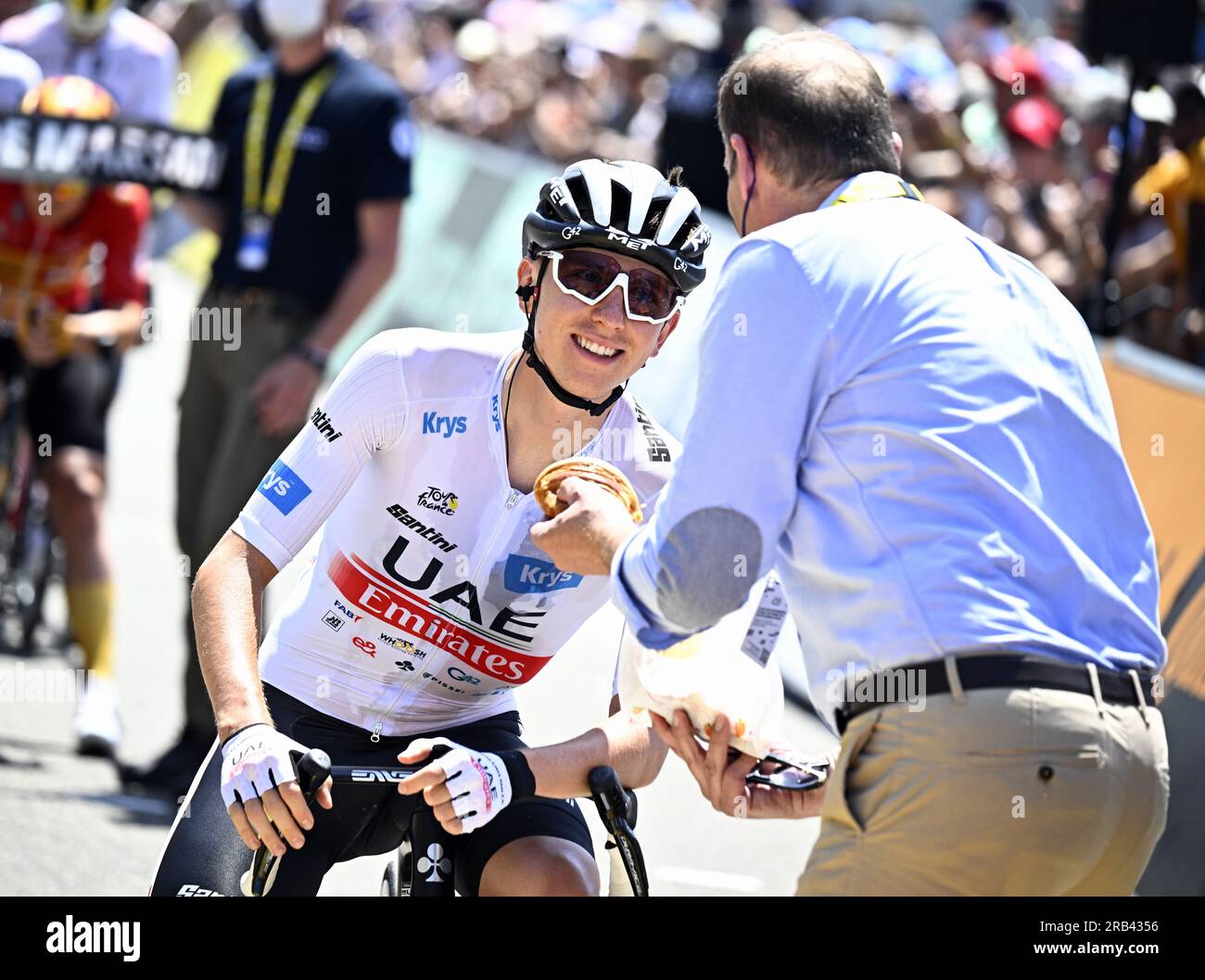 Mont De Marsan, France. 07th July, 2023. Slovenian Tadej Pogacar of UAE Team Emirates and Christian Prudhomme, cycling director of ASO (Amaury Sport Organisation) pictured at the start of stage 7 of the Tour de France cycling race, a 169, 9 km race from Mont-de-Marsan to Bordeaux, France, Friday 07 July 2023. This year's Tour de France takes place from 01 to 23 July 2023. BELGA PHOTO JASPER JACOBS Credit: Belga News Agency/Alamy Live News Stock Photo