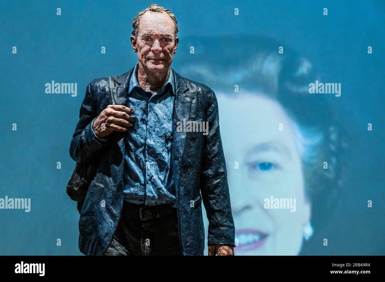 London, UK. 7th July, 2023. Sir Tim BernersLee by Sean Henry with a