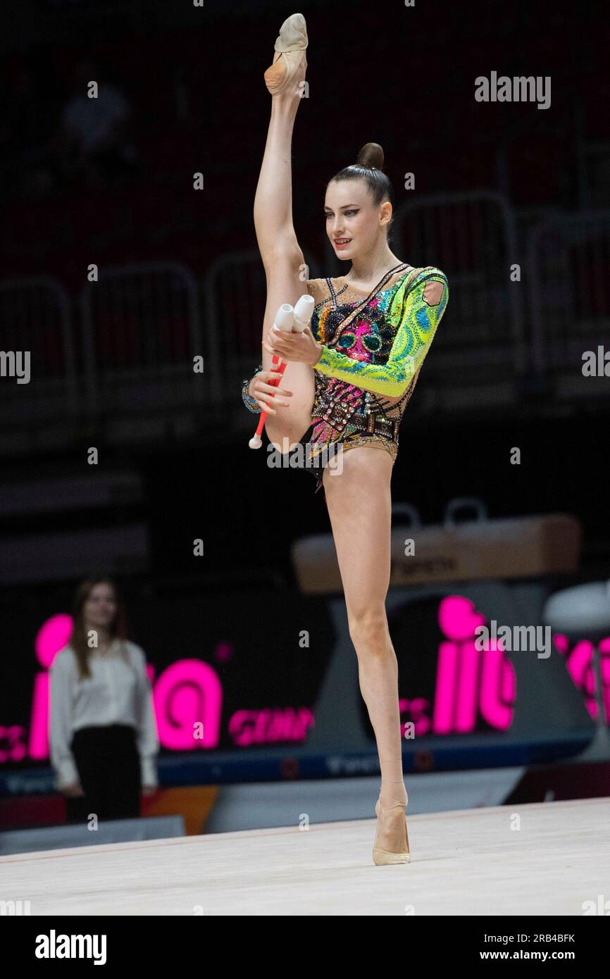 Darja VARFOLOMEEV wins the singles all-around, Darja VARFOLOMEEV, TSV Schmiden, action with the clubs, gymnastics, rhythmic gymnastics, singles all-around, on July 6th, 2023 in Duesseldorf/Germany. The finals 2023 Rhine-Ruhr from 06.07 - 09.07.2023 Stock Photo