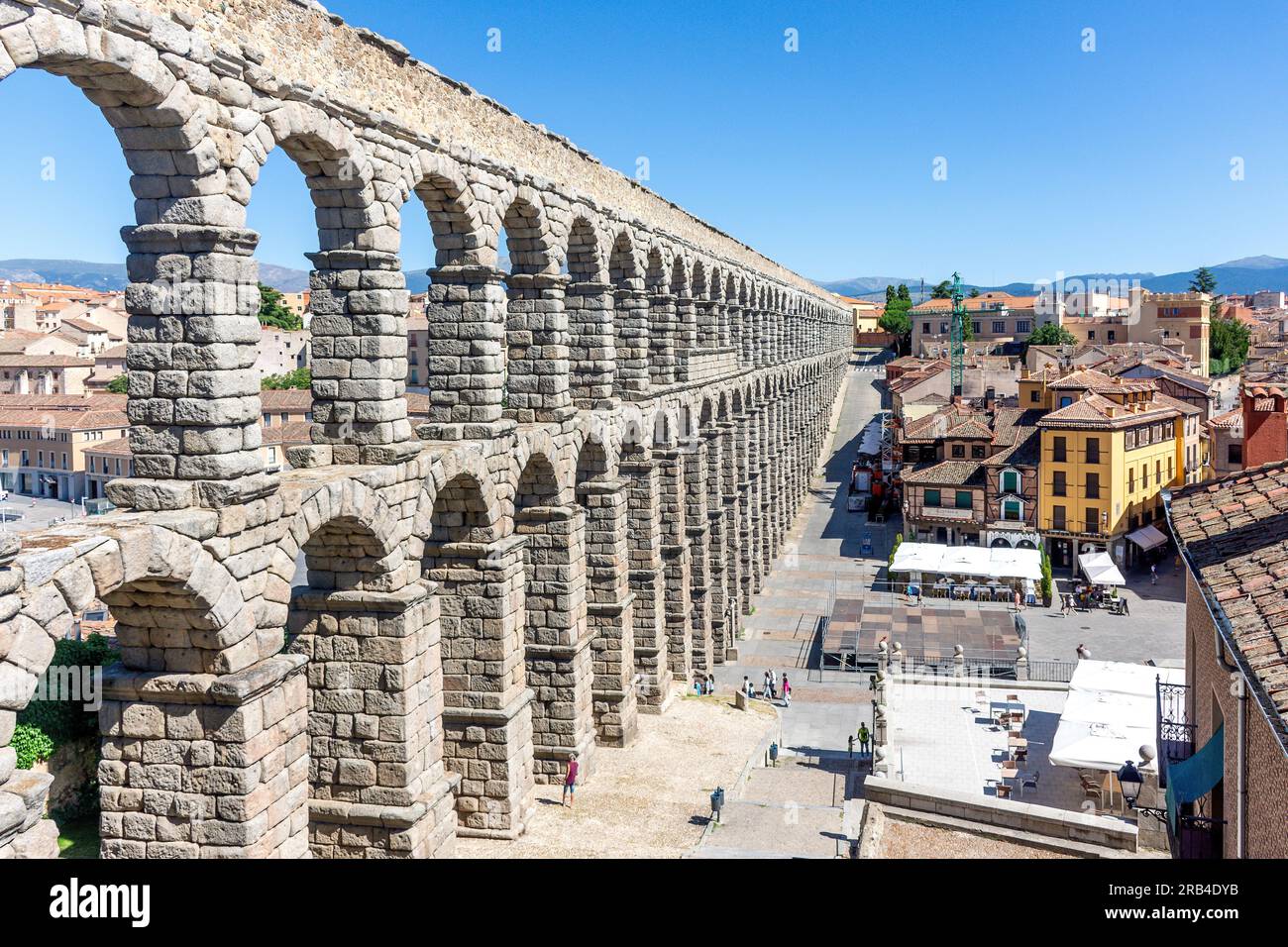The Roman Aqueduct of Segovia (Acueducto de Segovia), Plaza del Azoguejo, Segovia, Castile and León, Kingdom of Spain Stock Photo