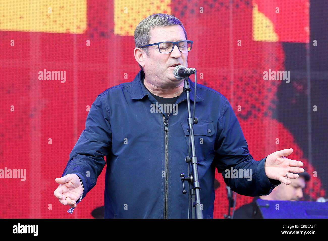 Glasgow, UK. 07th July, 2023. Paul Heaton played the annual music festival TRNSMT in Glasgow Green, Glasgow, Scotland. He was supported by Rianne Downey from Bellshill, Scotland, UK, Credit: Findlay/Alamy Live News Stock Photo