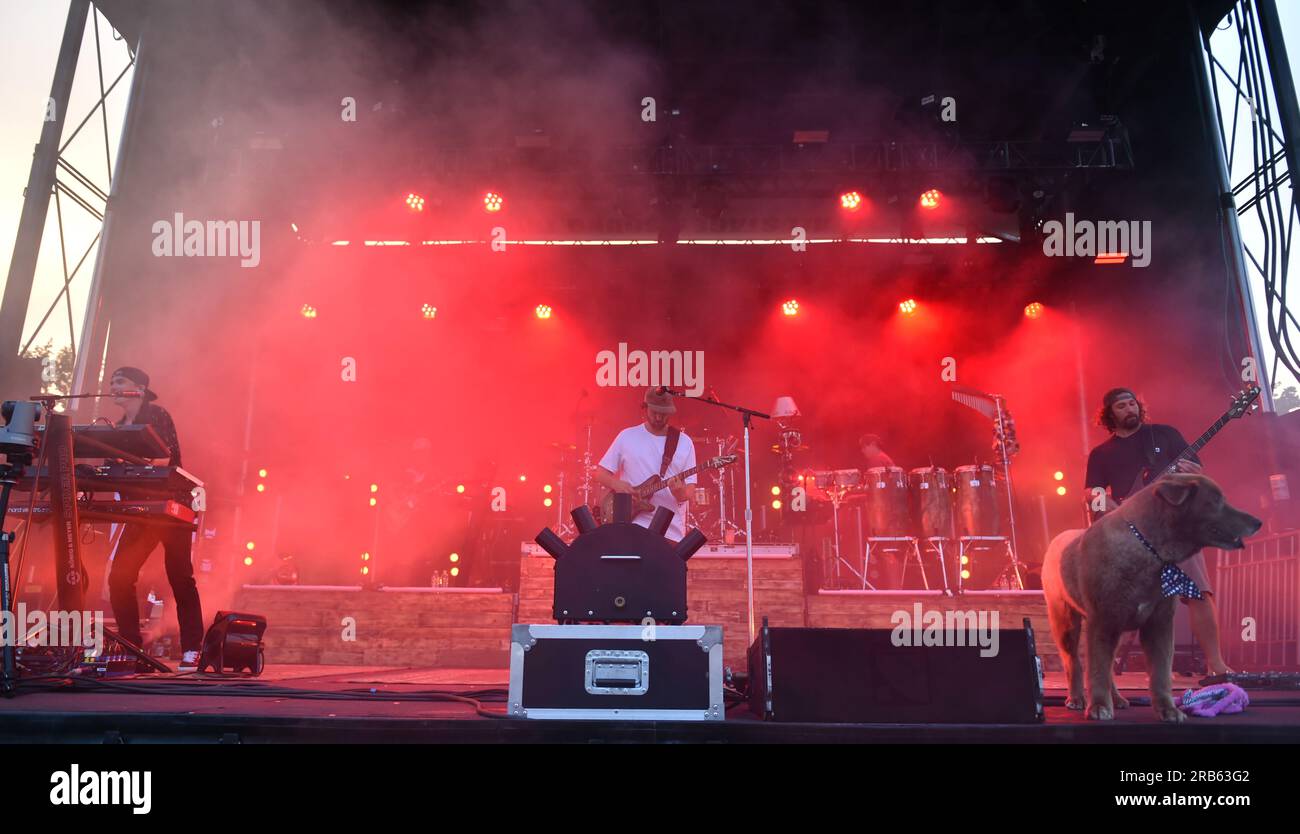 July 5, 2023, Virginia Beach, Virginia, USA: STICK FIGURE brings the reggae to the Backbay Farms in Virginia Beach, Virginia on 5 July 2023.Photo Â© Jeff Moore (Credit Image: © Jeff Moore/ZUMA Press Wire) EDITORIAL USAGE ONLY! Not for Commercial USAGE! Stock Photo