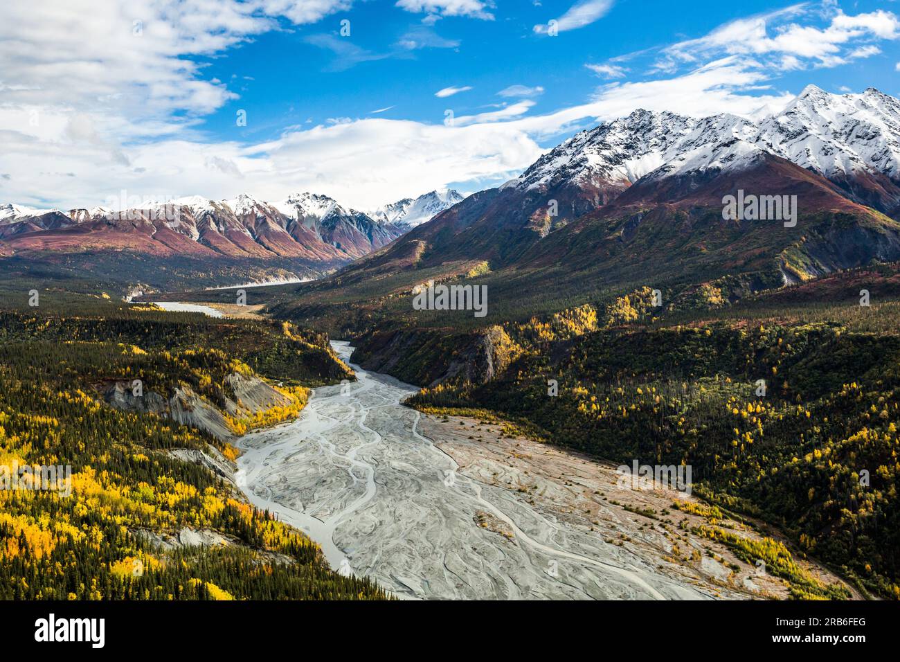 River in alaska hi-res stock photography and images - Page 3 - Alamy