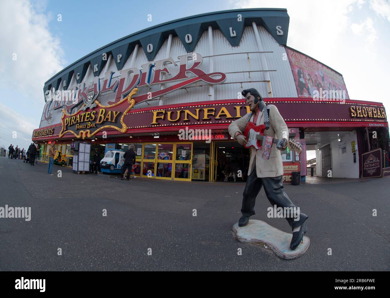 Blackpool Central Pier Pirates Bay Family Bar Funfair and