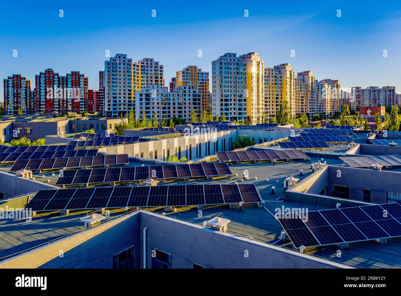 ORDOS, CHINA - JULY 7, 2023 - An aerial photo shows a rooftop photovoltaic power generation project in Ordos city, Inner Mongolia, China, July 7, 2023 Stock Photo