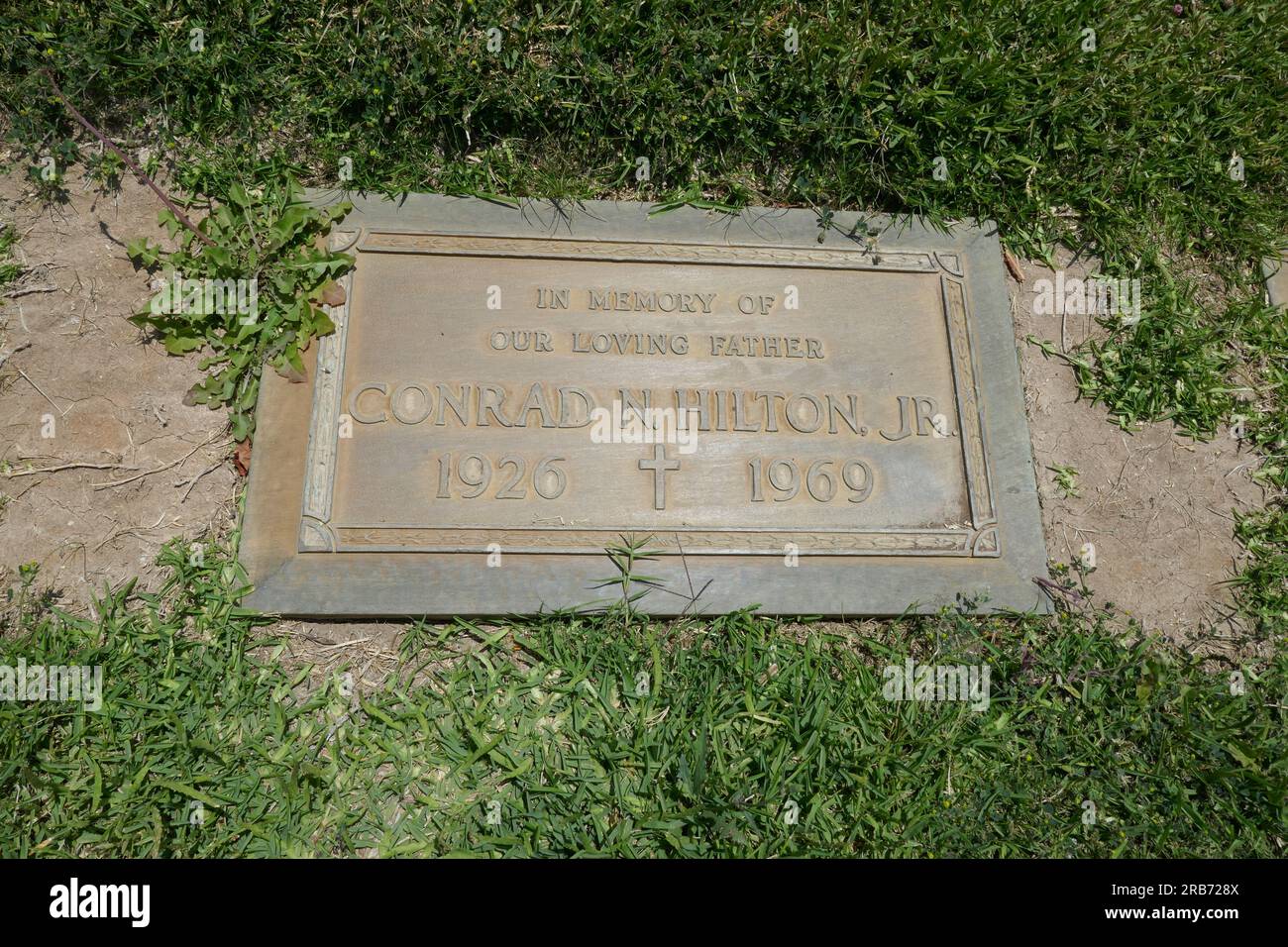 Culver City, California, USA 6th July 2023 Conrad Hilton Jr. Grave at Holy Cross Cemetery on