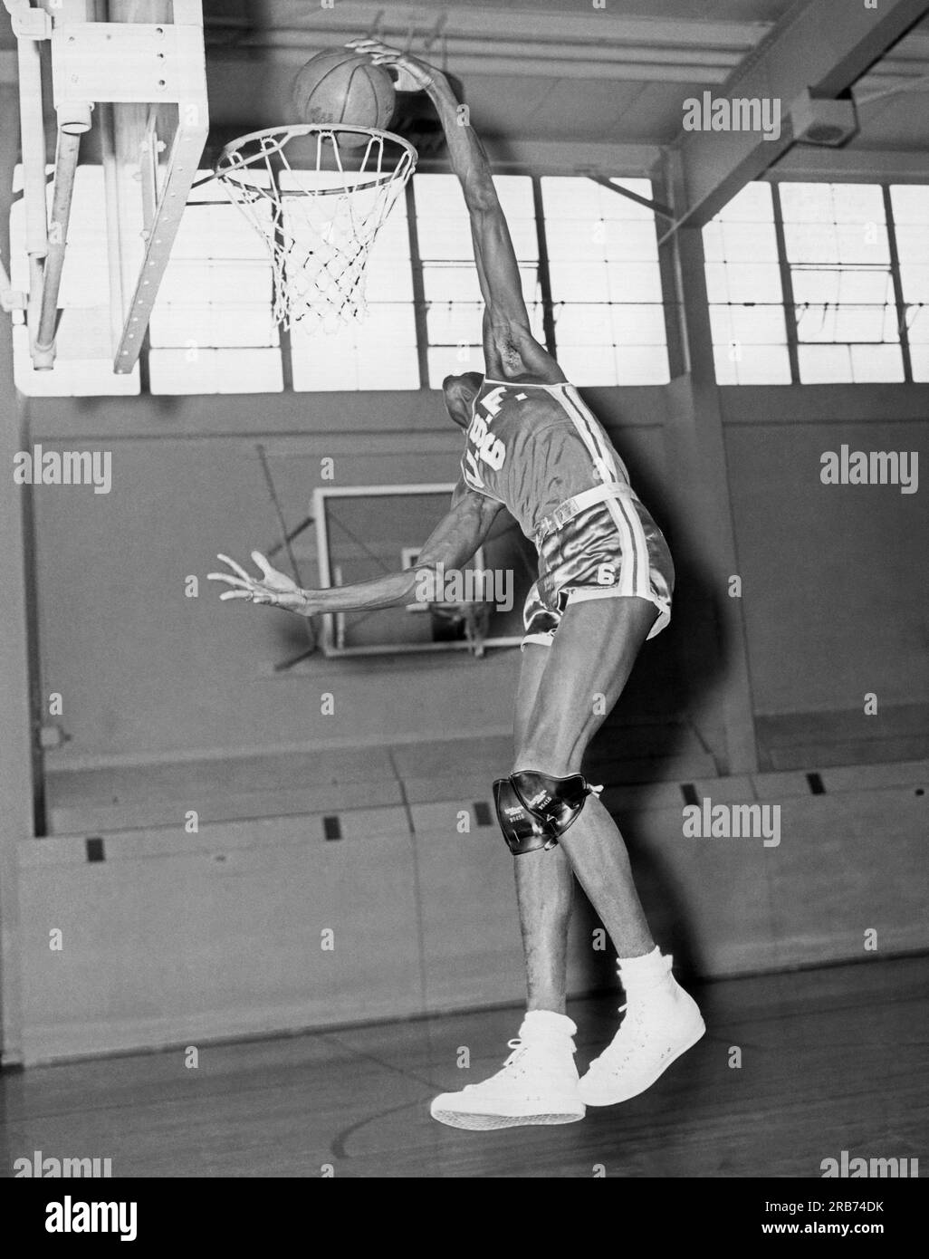 Boston University 1950s Black And White Stock Photos Images Alamy boston-university-1950s-black-and-white-stock-photos-images-alamy