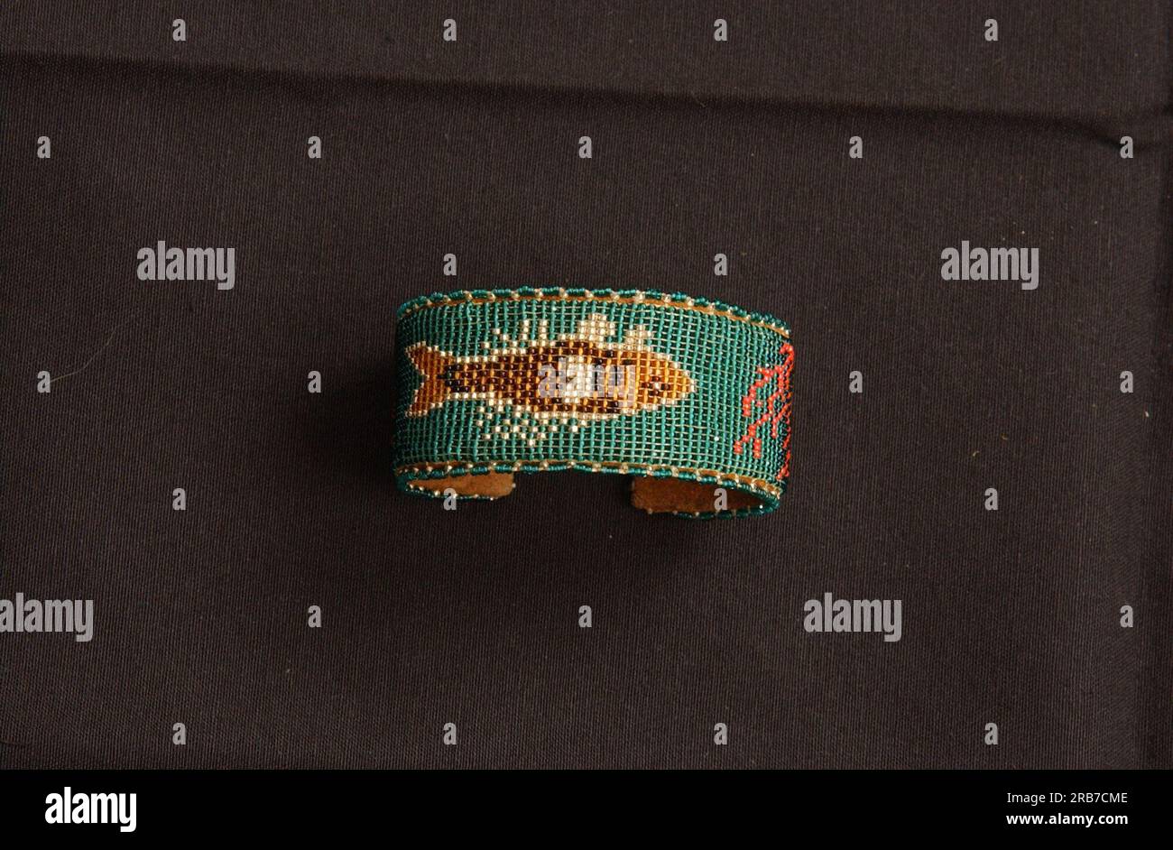 Indian arts and crafts board hi-res stock photography and images - Alamy