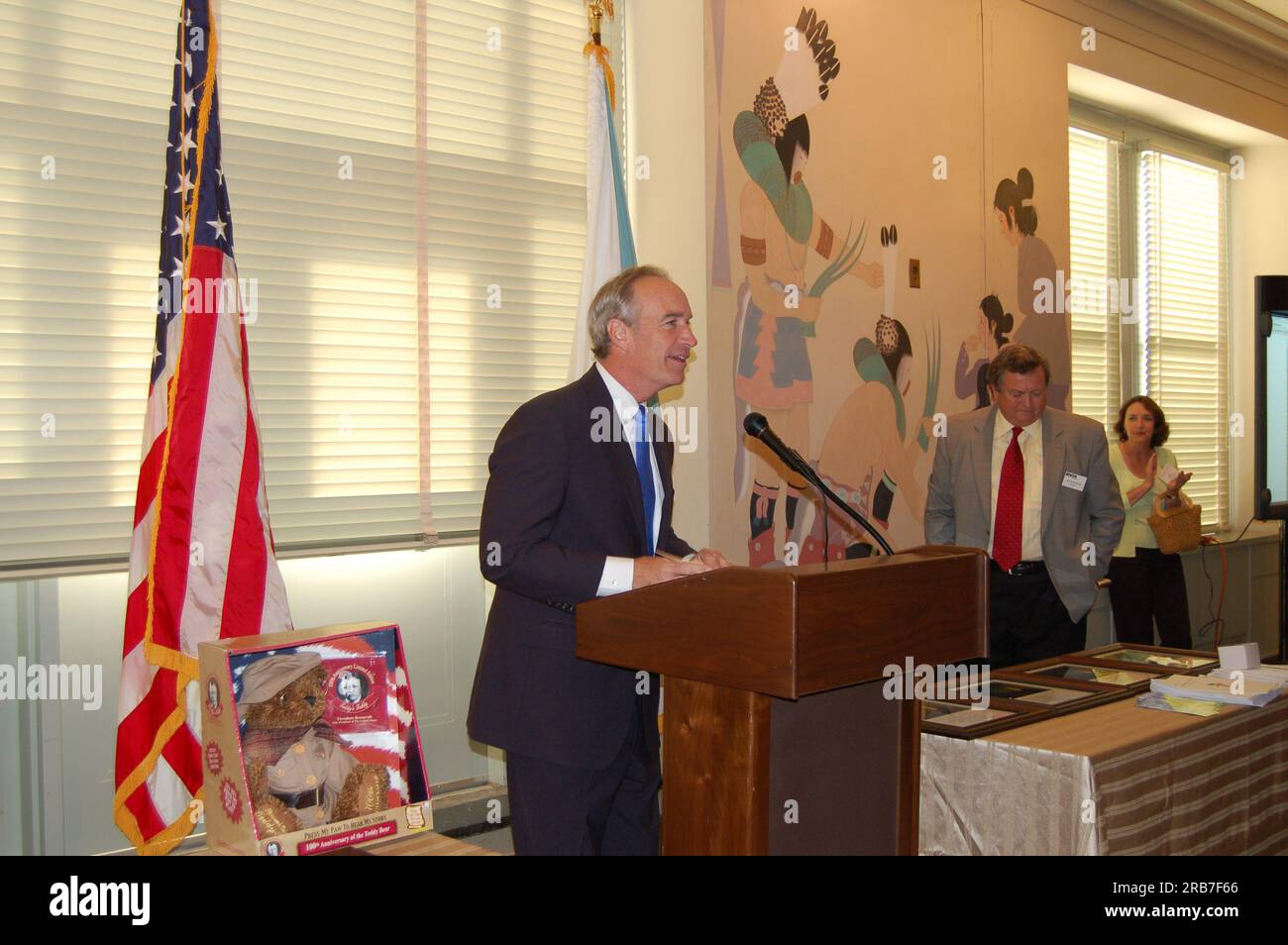 Secretary Dirk Kempthorne speaking at reception for Recreation Vehicle