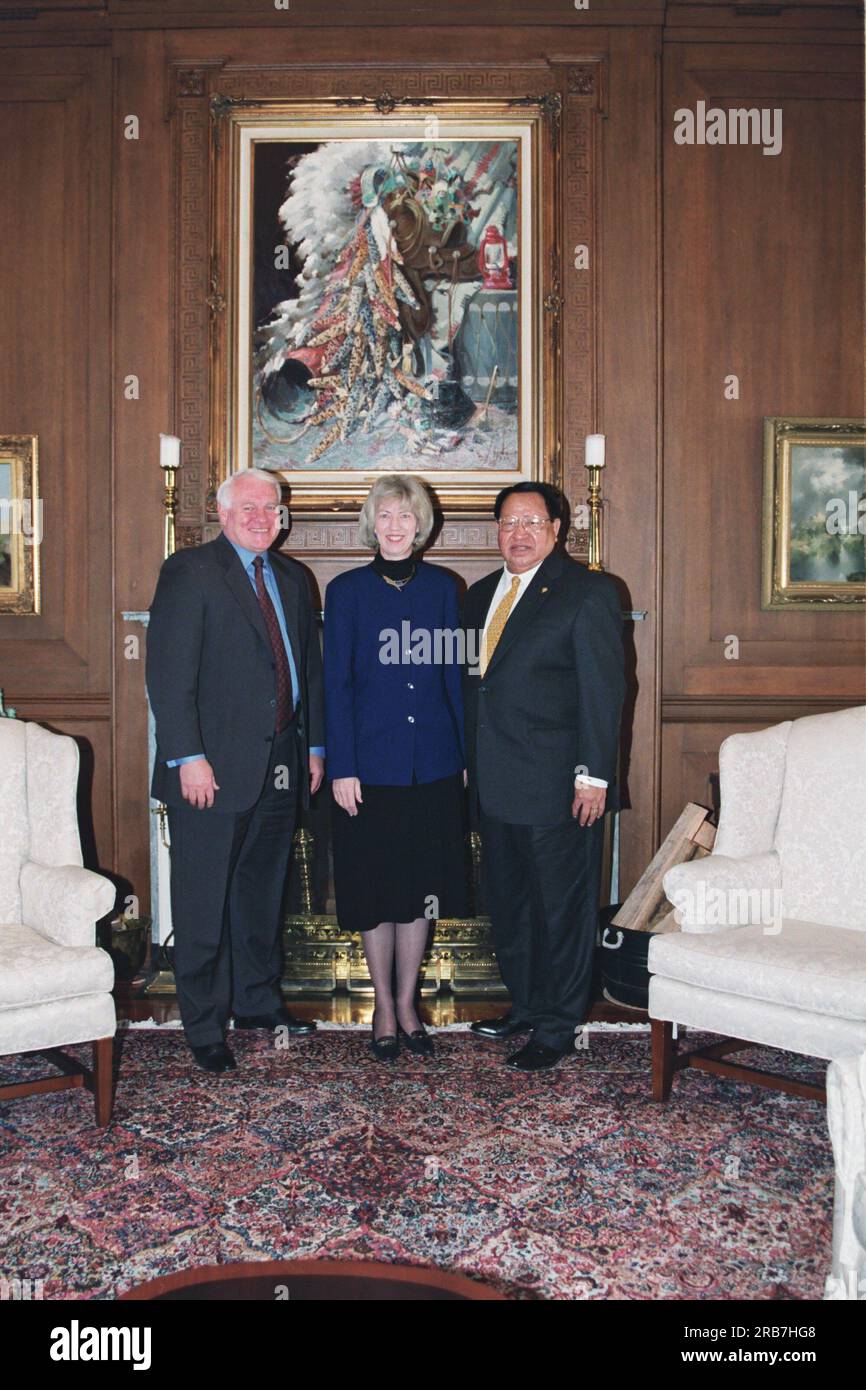 Secretary Gale Norton at Main Interior with members of group including ...