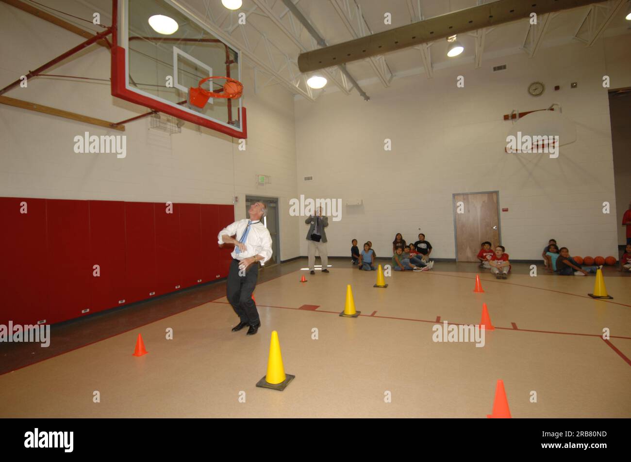 Visit of Secretary Dirk Kempthorne to the Tuba City Boarding School on