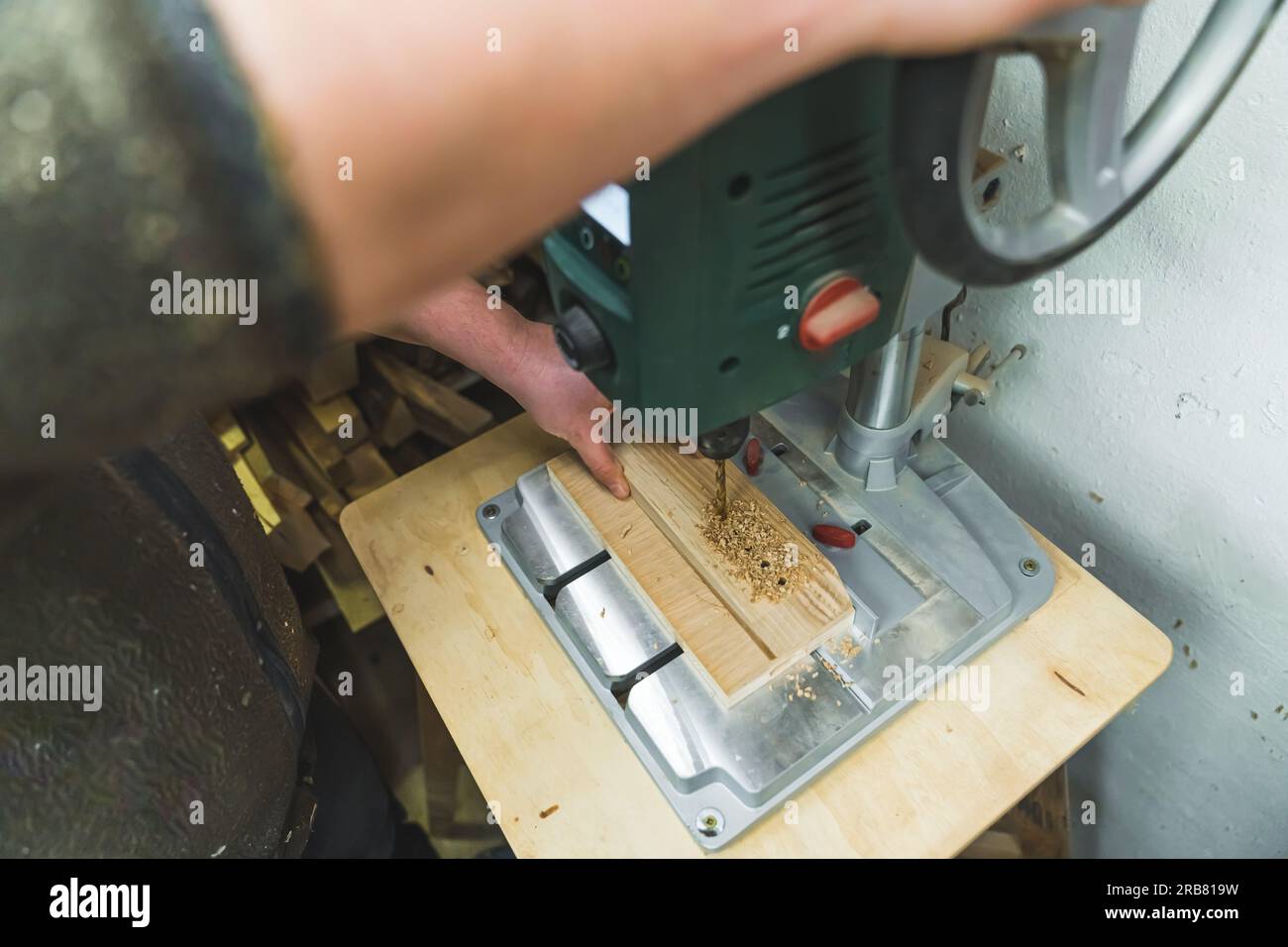 Hole making equipment hi-res stock photography and images - Page 9 - Alamy
