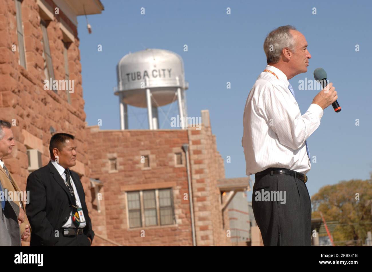 Visit of Secretary Dirk Kempthorne to the Tuba City Boarding School on