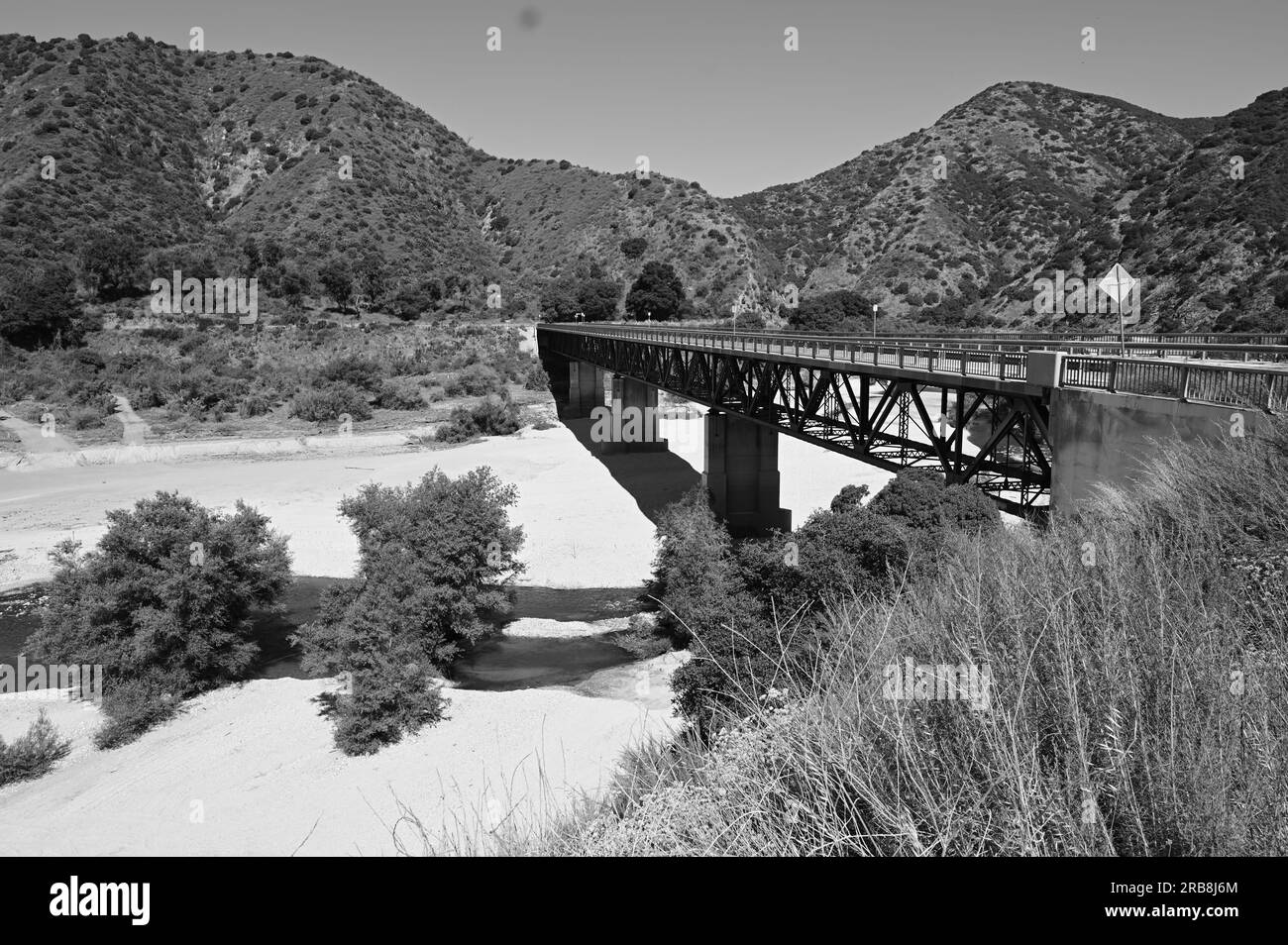 Road bridge crossing the San Gariel RiverReservoir into the Glendora