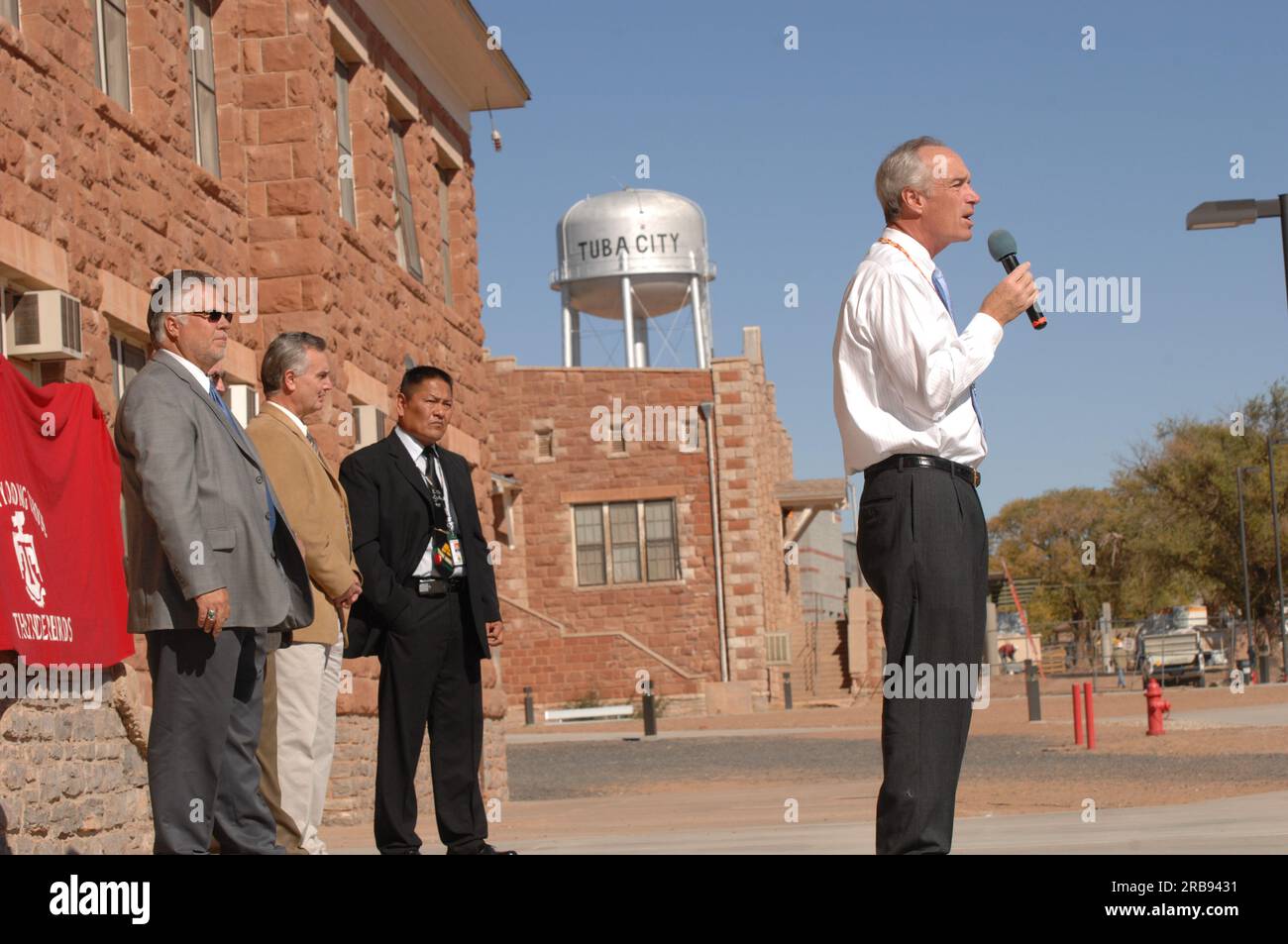 Visit of Secretary Dirk Kempthorne to the Tuba City Boarding School on