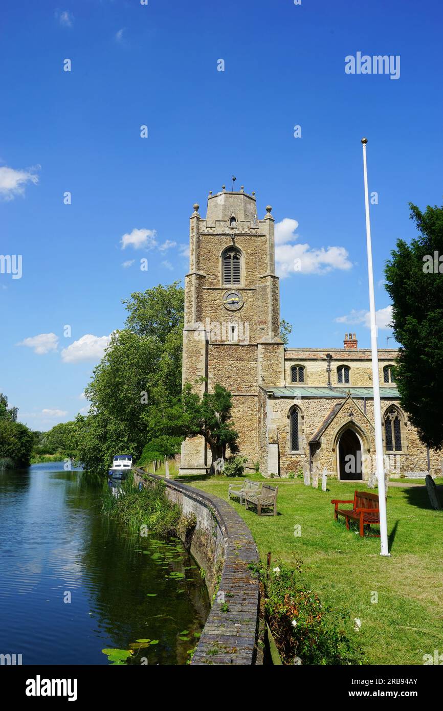 The Riverside Church of St James, Hemingford Grey Stock Photo Alamy