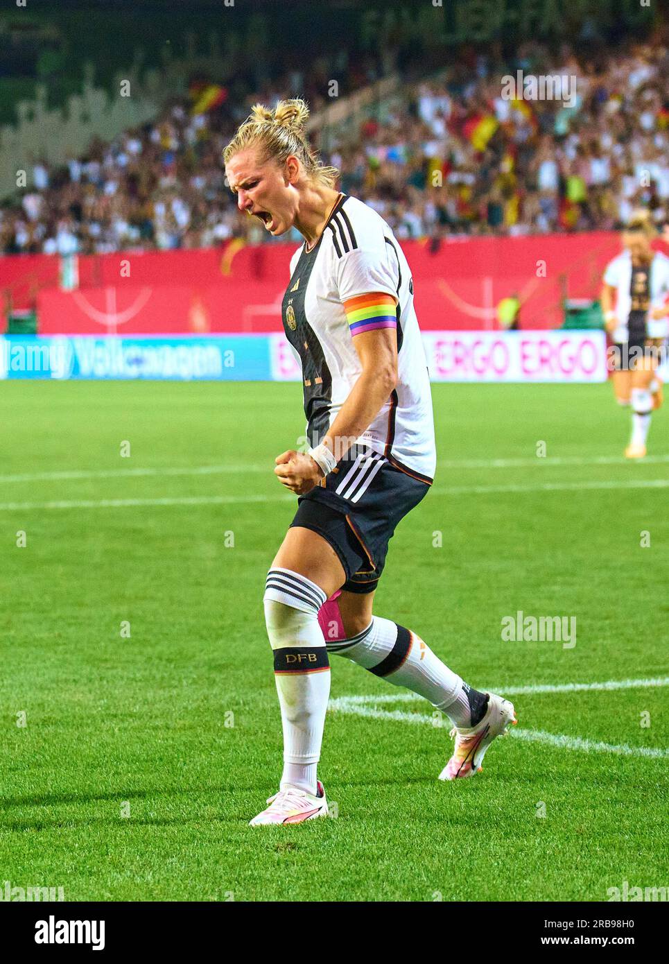 Alexandra Popp, DFB Frauen 11   scores, shoots goal , Tor, Treffer, Torschuss, 2-2 celebrates her goal, happy, laugh, celebration,  in the friendly DFB women match GERMANY - SAMBIA 2-3 Preparation for WM World Championships 2023 in Australia, New Zealand ,Season 2023/2024, on July 07, 2023  in Fürth, Germany.  © Peter Schatz / Alamy Live News Stock Photo