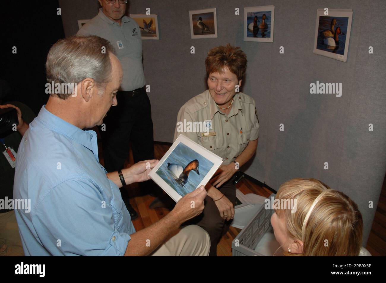 Activities at the 2007 Federal Duck Stamp Art Contest at BIG Arts in Sanibel, Florida, with Secretary Dirk Kempthorne and Fish and Wildlife Service Director H. Dale Hall among the Interior officials on hand to announce the winning entry, a depiction of a pair of pintail ducks by wildlife artist Joe Hautman of Plymouth, Minnesota. Judges for the competition, selected by the Secretary, included wood sculptor and former major league baseball pitcher Jim Sprankle, Association of Fish and Wildlife Agencies Executive Director and former Fish and Wildlife Service Deputy Director Matt Hogan, Springfie Stock Photo