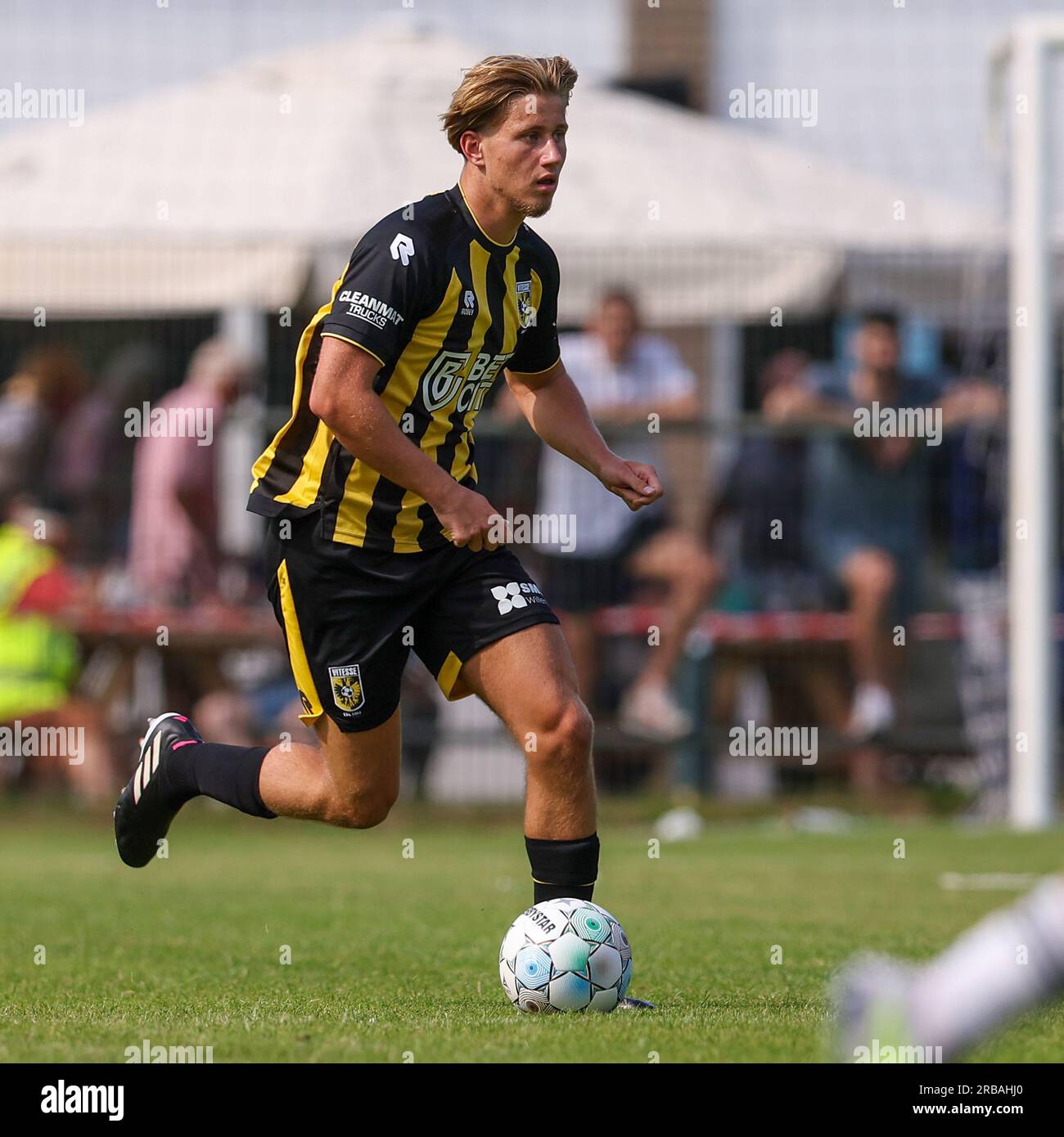 Doorwerth, Netherlands. 08th July, 2023. DOORWERTH, NETHERLANDS - JULY 8: Mats Egbring of Vitesse during the Pre-Season Club Friendly match between DUNO and Vitesse at the Sportpark de Waaijenberg on July 8, 2023 in Doorwerth, Netherlands (Photo by Ben Gal/Orange Pictures) Credit: Orange Pics BV/Alamy Live News Stock Photo