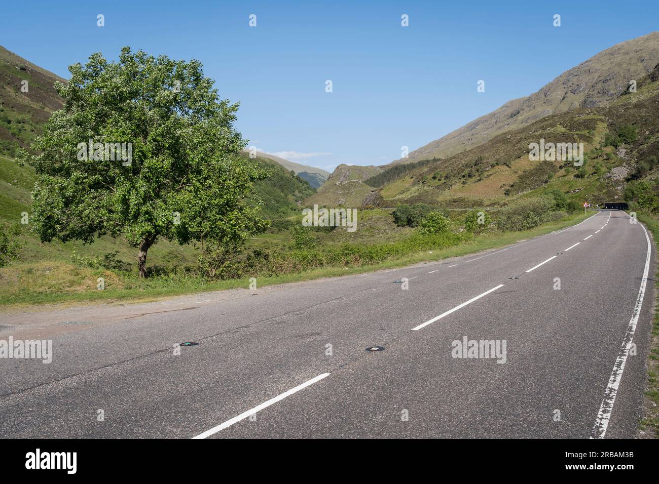 Street to the Glencoe valley Stock Photo Alamy