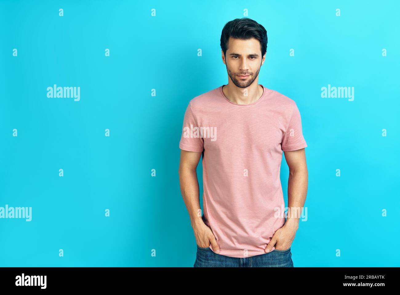 Fashionable man wearing t shirt hi-res stock photography and images - Alamy