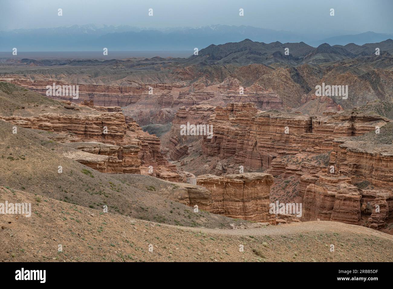Mountainscape tian shan mountains hi-res stock photography and images ...