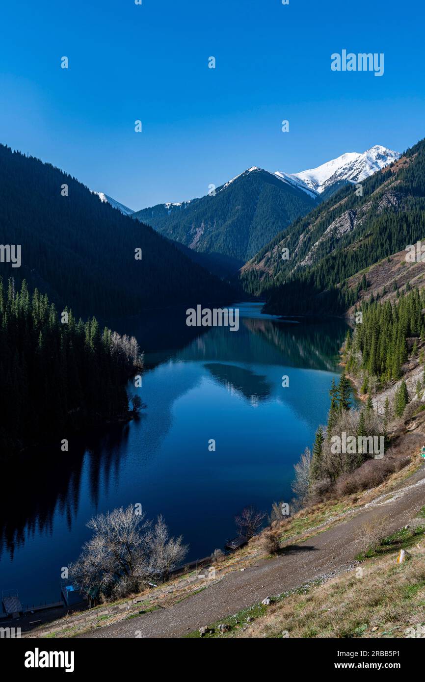 Mountainscape tian shan mountains hi-res stock photography and images ...