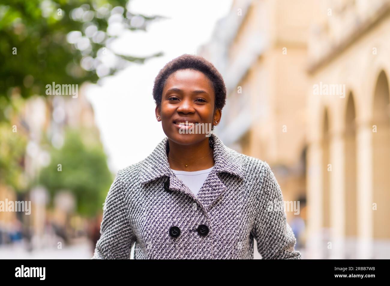 African ethnicity business woman in the city, portrait of finance woman ...