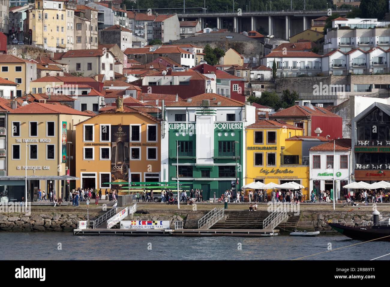 Gaia Waterfront Hi res Stock Photography And Images Alamy gaia-waterfront-hi-res-stock-photography-and-images-alamy