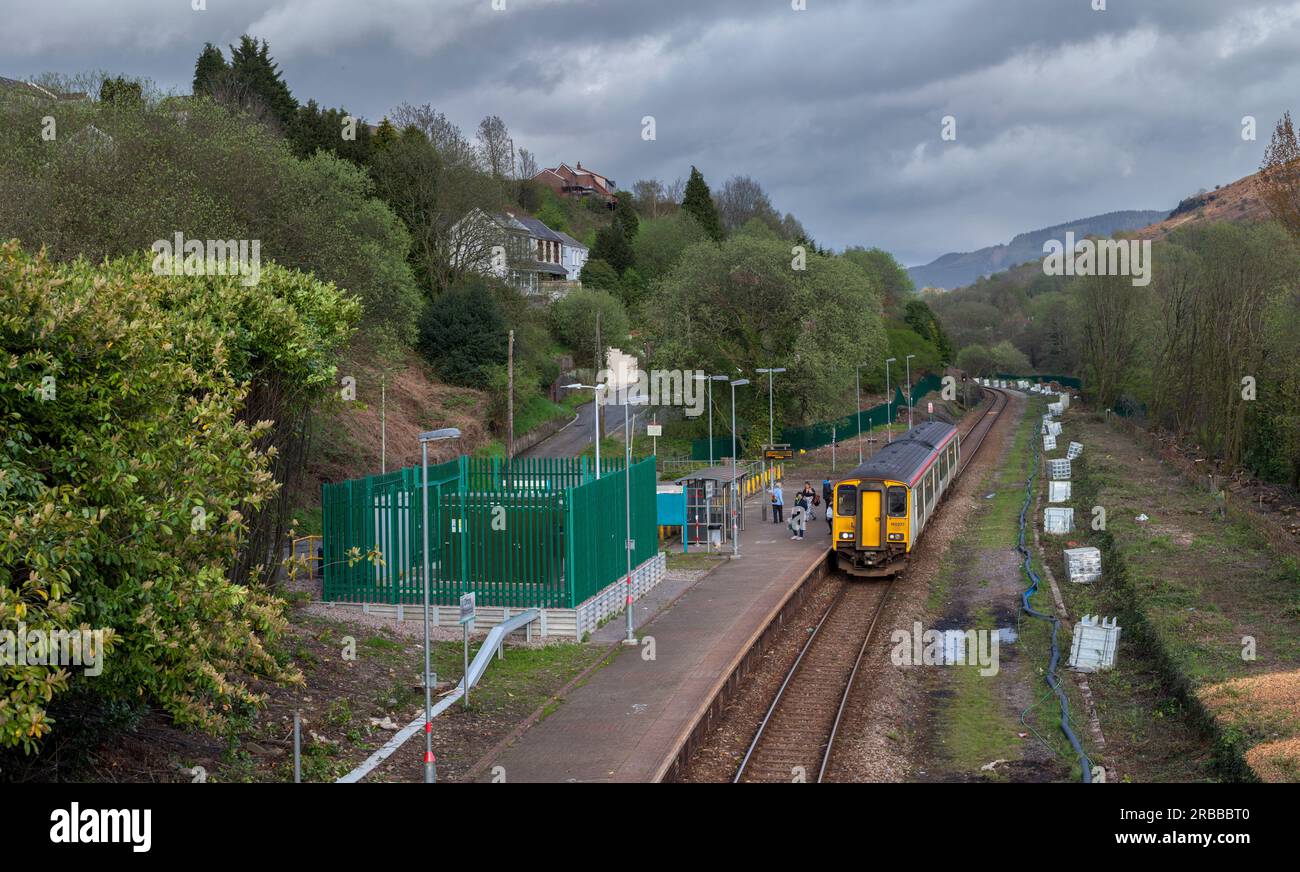Transport For Wales class 150 sprinter train calling at Dinas Rhondda