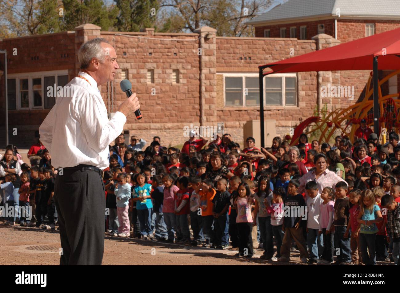 Visit of Secretary Dirk Kempthorne to the Tuba City Boarding School on