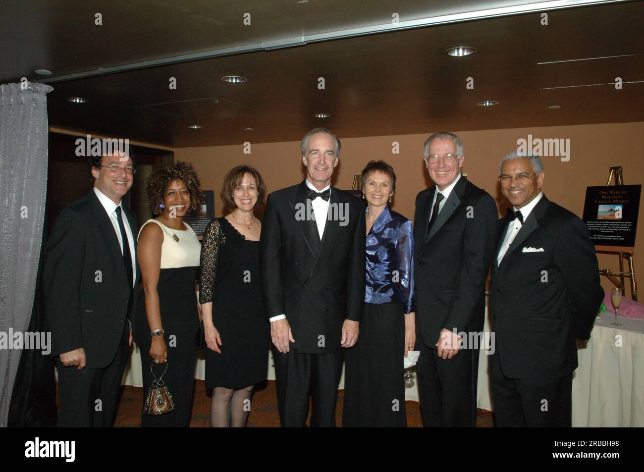 Fundraising gala for the National Park Foundation's African American  Experience Fund (AAEF) at the Rainbow Room in Rockefeller Center, New York  City, New York, where Secretary Dirk Kempthorne joined former U.S.  Ambassador