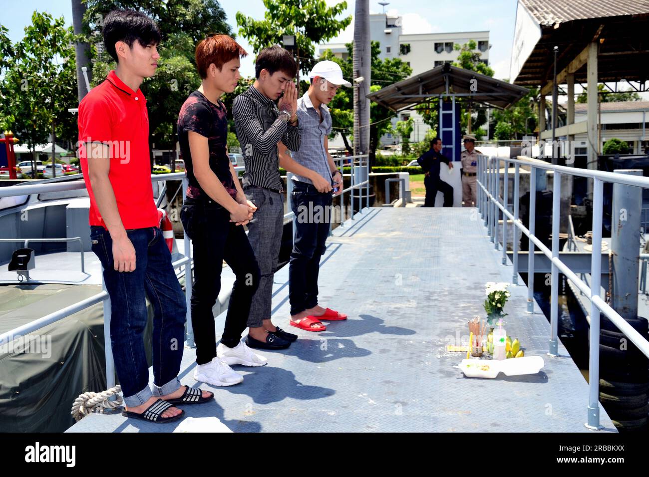 Vietnamese death ritual hi-res stock photography and images - Alamy